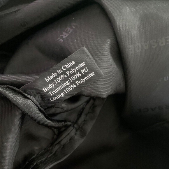 VERSACE Tote Limited Edition Compact Travel Case NEW - Picture 8 of 9